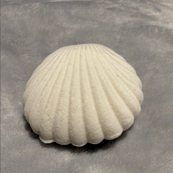 Shell Jewelry Box - Picture 2 of 6